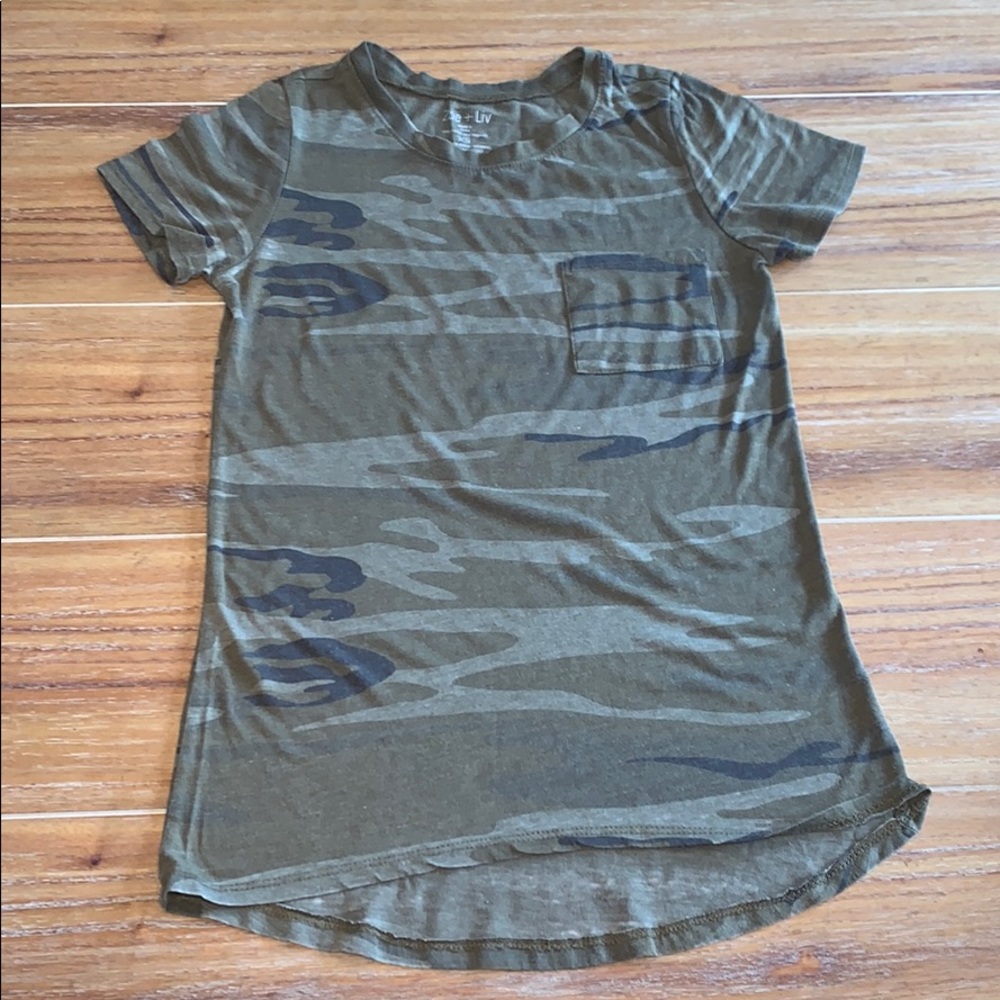 Camo short Sleeve Shirt burnout style XS GUC